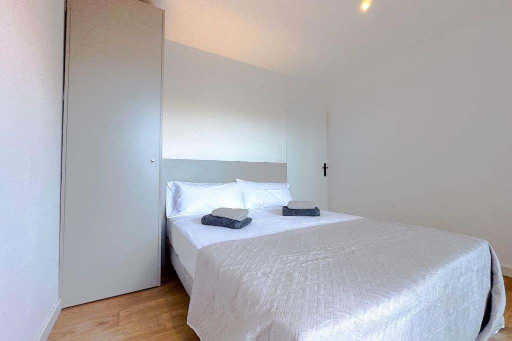 Can Romy Appartement T2F A 20M De La Plage De Cala Montgo L' Escala Esterno foto