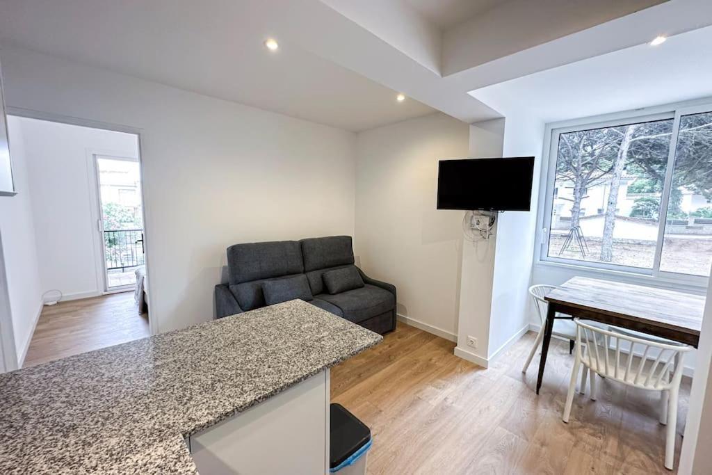 Can Romy Appartement T2F A 20M De La Plage De Cala Montgo L' Escala Esterno foto