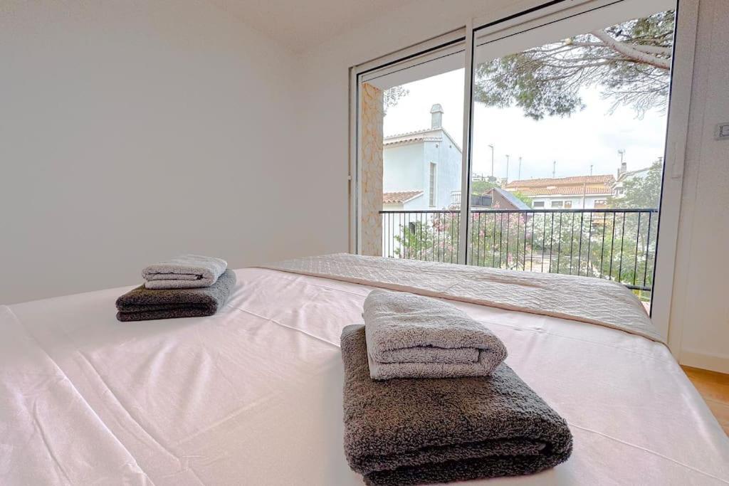 Can Romy Appartement T2F A 20M De La Plage De Cala Montgo L' Escala Esterno foto
